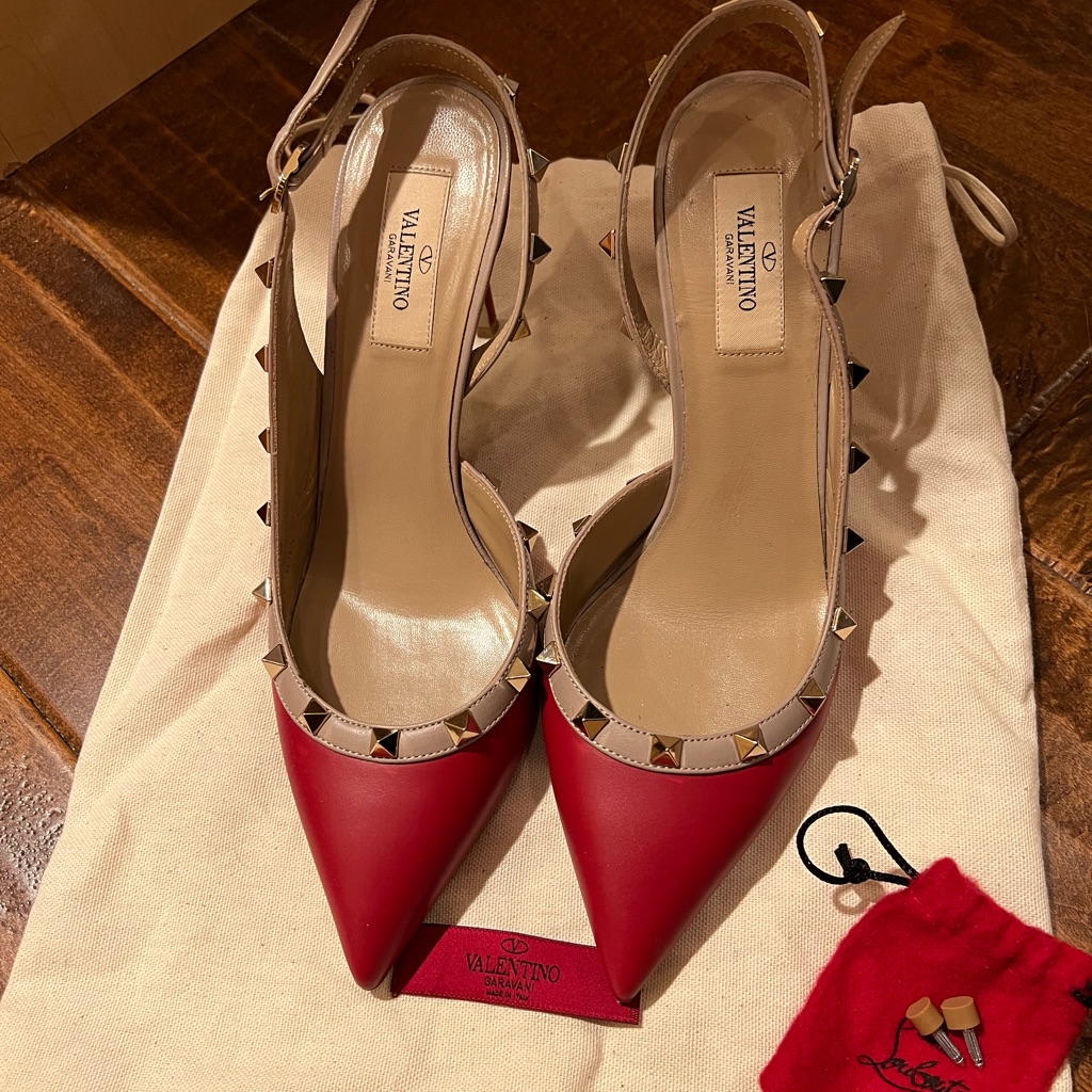 Valentino Garavani Rockstud Red And Tan Pump Size 39